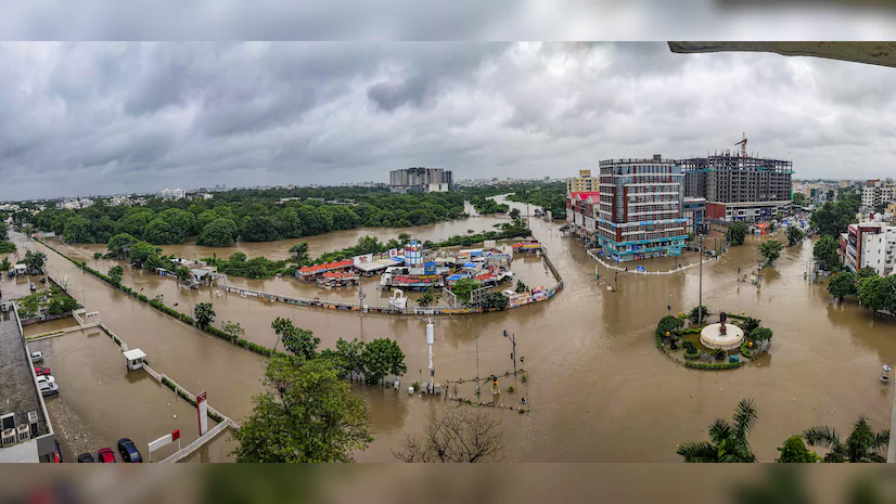 Heavy Rain In Gujarat